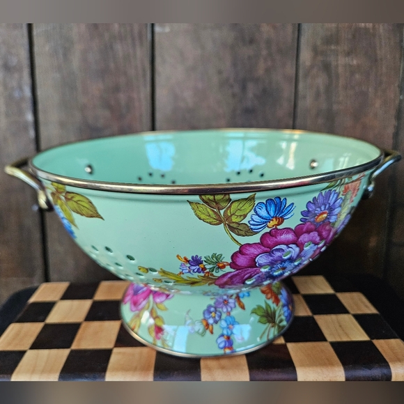 Mackenzie Childs Flower Market Green Large Colander - Picture 3 of 6